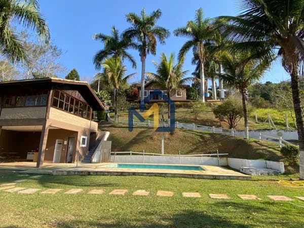 Chácara no Bairro dos Freitas Condomínio Village Alpino com 2.000m², piscina, sauna e espaço para até 10 carros
