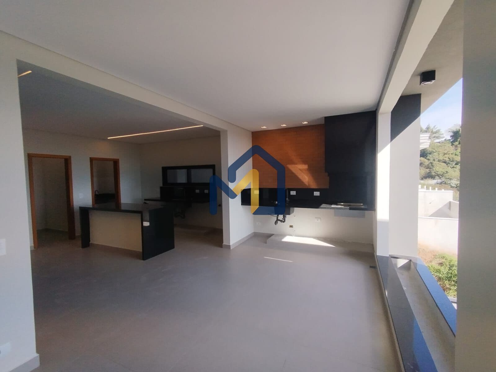 CASA À VENDA, CONDOMÍNIO VERANA EM SÃO JOSÉ DOS CAMPOS/SP