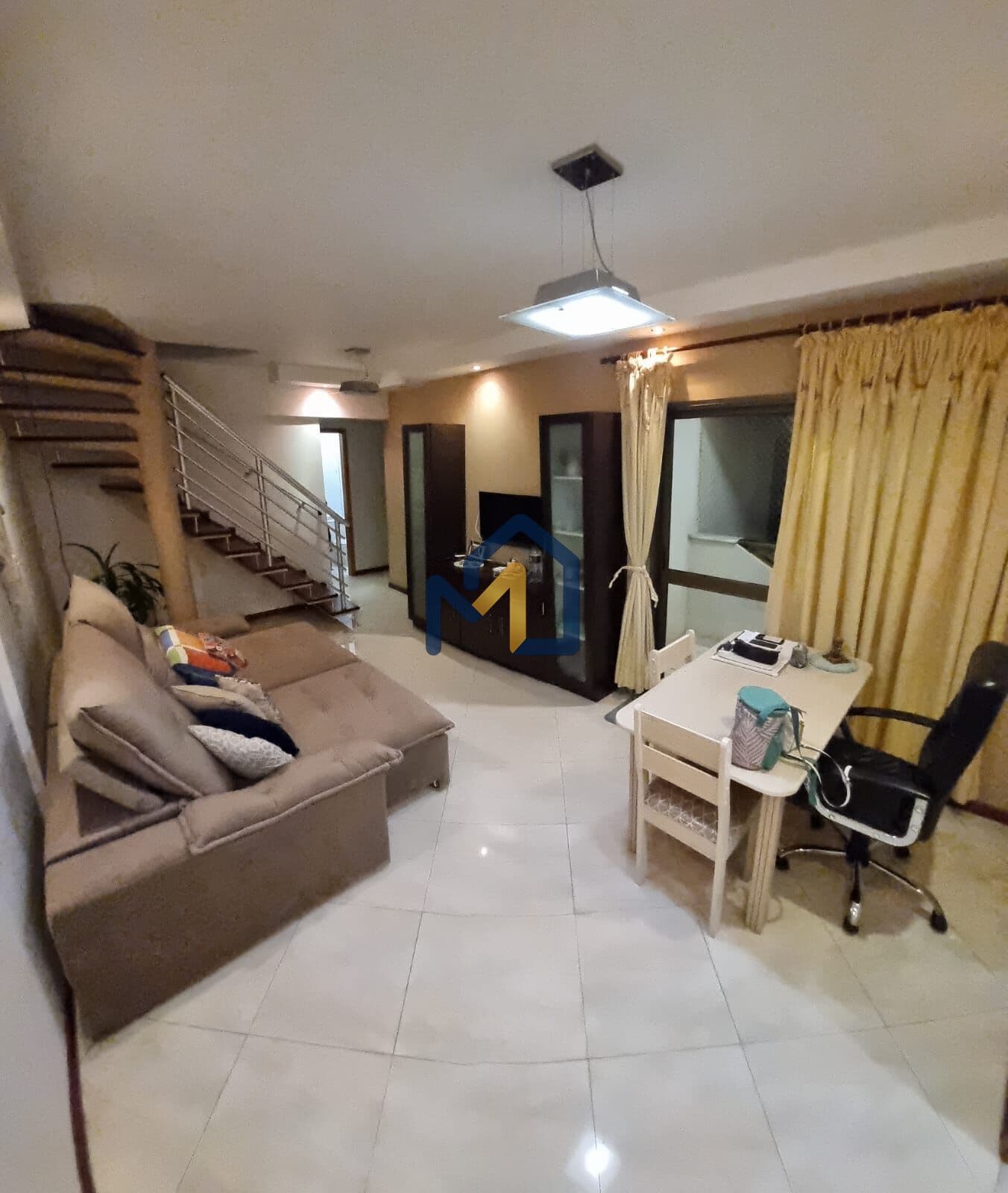 DUPLEX Á VENDA NO EDIFICIO CAROLINA, BAIRRO JARDIM SATELITE, 4 DORMITORIOS , 2 VAGAS DE GARAGEM COBERTAS, SJC/SP