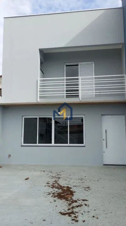 CASA A VENDA NO MONTE CASTELO, 3 DORMITORIOS, 4 VAGAS DE GARAGEM, SJC/SP
