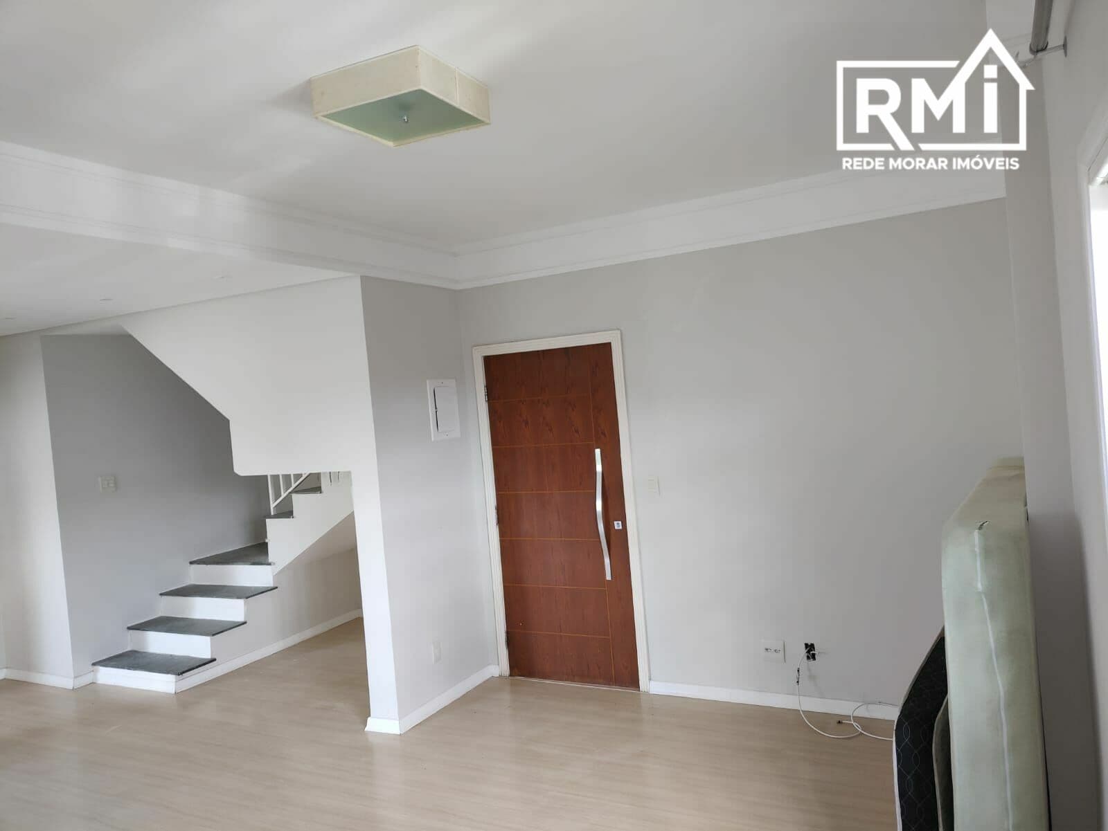 Casa para Alugar no Jardim das Indústrias São José dos Campos | Sobrado Villagio | 3 Dormitórios | 3 Vagas