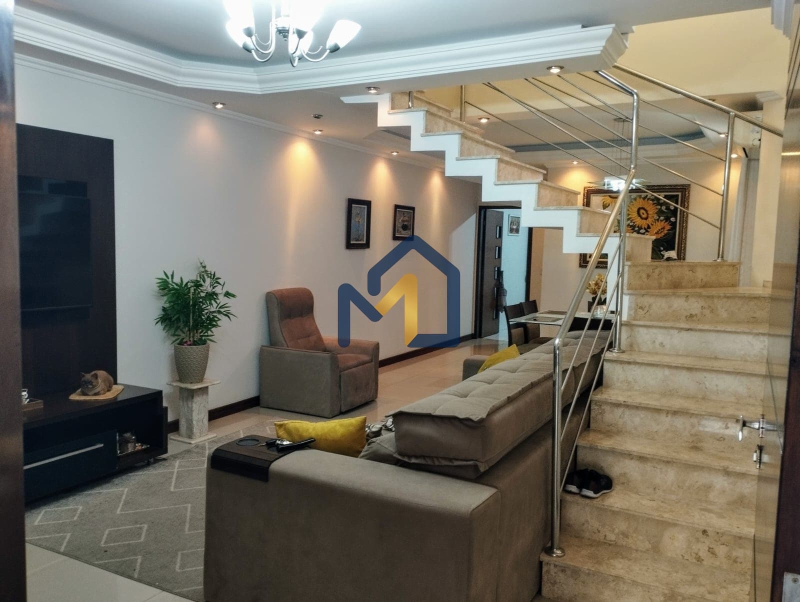 VENDE SE SOBRADO, 3 DORMITORIOS 1 SENDO SUITE, 3 BANHEIROS E 2 VAGAS GARAGEM, SÃO JOSÉ DOS CAMPOS