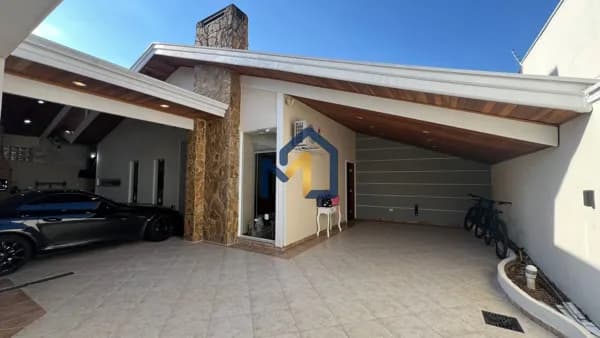 CASA À VENDA NO JARDIM DAS INDÚSTRIAS EM SÃO JOSÉ DOS CAMPOS/SP