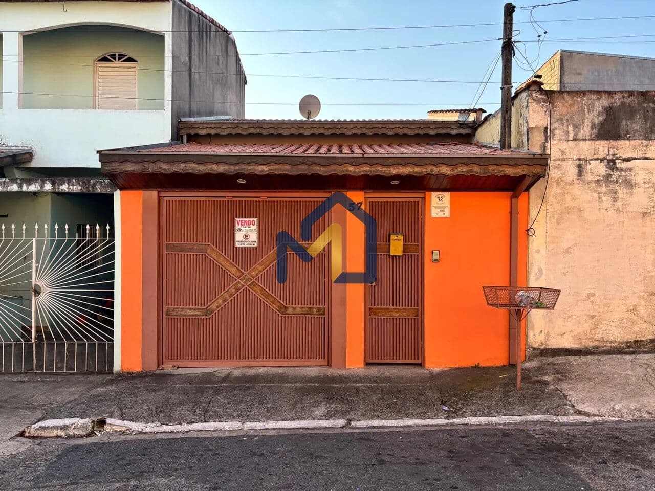 CASA Á VENDA NO BAIRRO EUGENIO DE MELO, 3 DORMITORIOS, 1 VAGA DE GARAGEM, SJC/SP