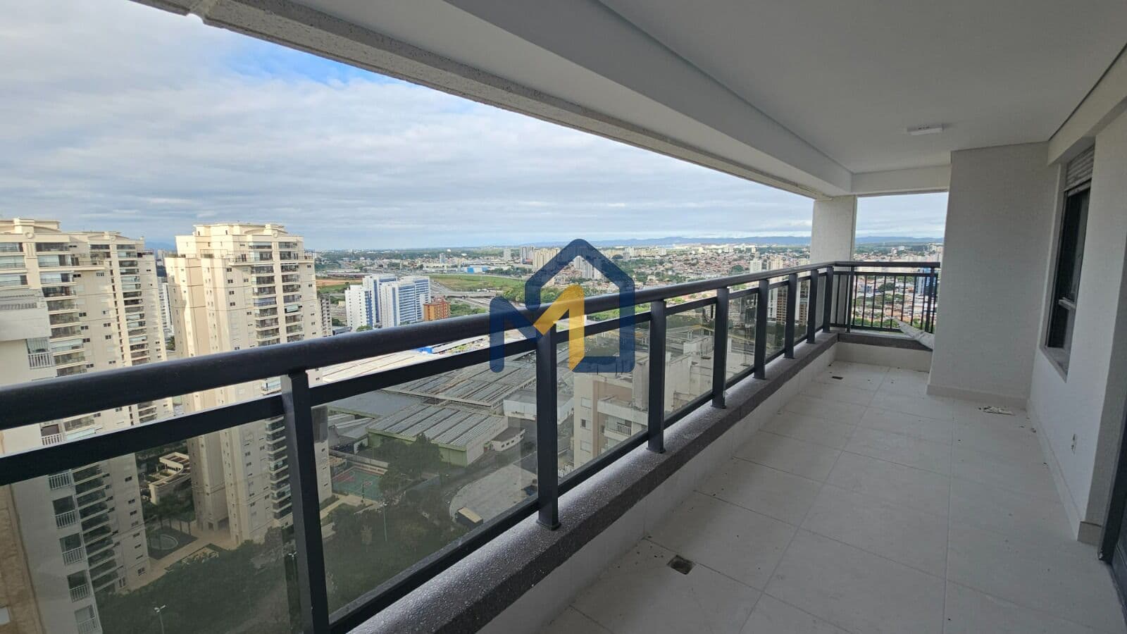 APARTAMENTO À VENDA, JARDIM AQUARIUS EM SÃO JOSÉ DOS CAMPOS/SP