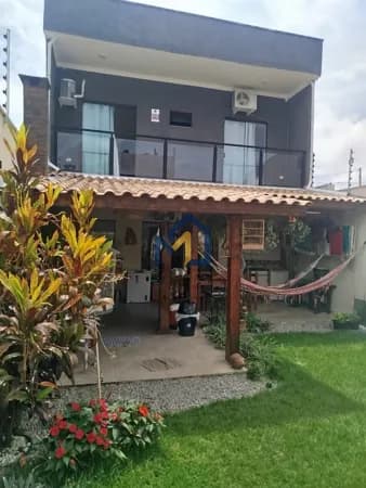 Sobrado 3 dormitórios à venda no Setville – São José dos Campos | 3 dormitórios, suíte, quintal e 2 vagas