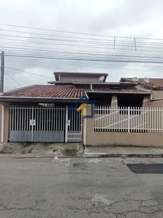 CASA A VENDA, PARQUE BANDEIRANTES, 3 DORMITORIOS 1 SENDO SUÍTE, 2 VAGAS DE GARAGEM, TAUBATÉ/SP