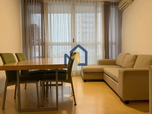 Apartamento Amplo com 4 Dormitórios e 2 Vagas no Edifício Di Varese