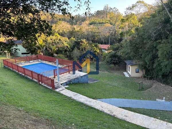 Chácara dos Sonhos! 2.500m² de Puro Lazer com Piscina, Pomar e Área Gourmet Completa – Conforto e Privacidade em Meio à Natureza!