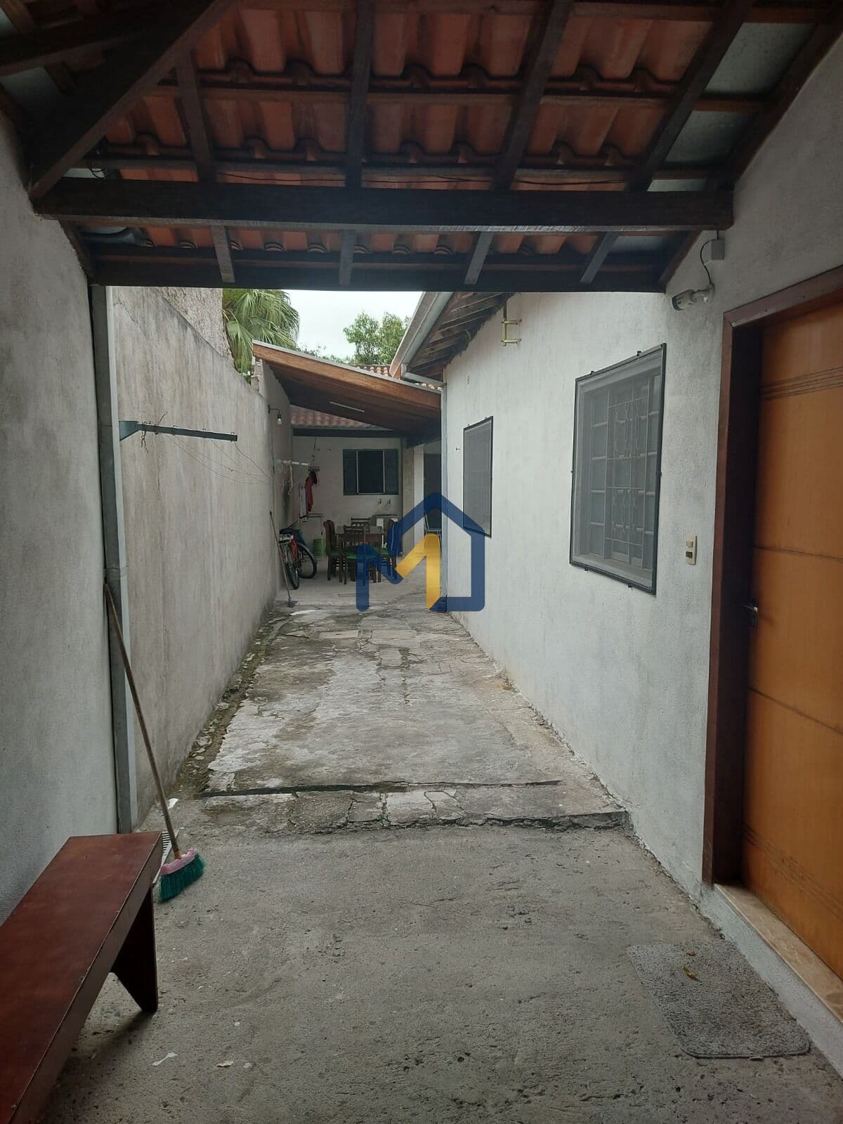 CASA A VENDA, BAIRRO SANTANA, 5 DORMITORIOS 2 SENDO SUÍTE, 3 VAGAS DE GARAGEM, SJC/SP