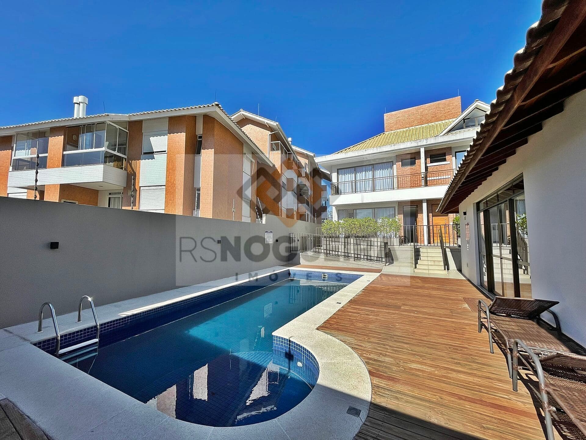 Linda casa para locação na Lagoa da Conceição