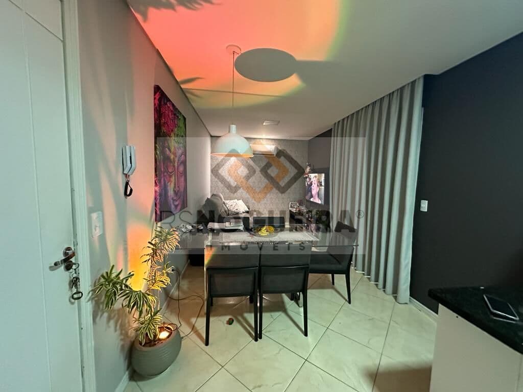 Apartamento 02 dormitórios à venda em Potecas, São José/SC