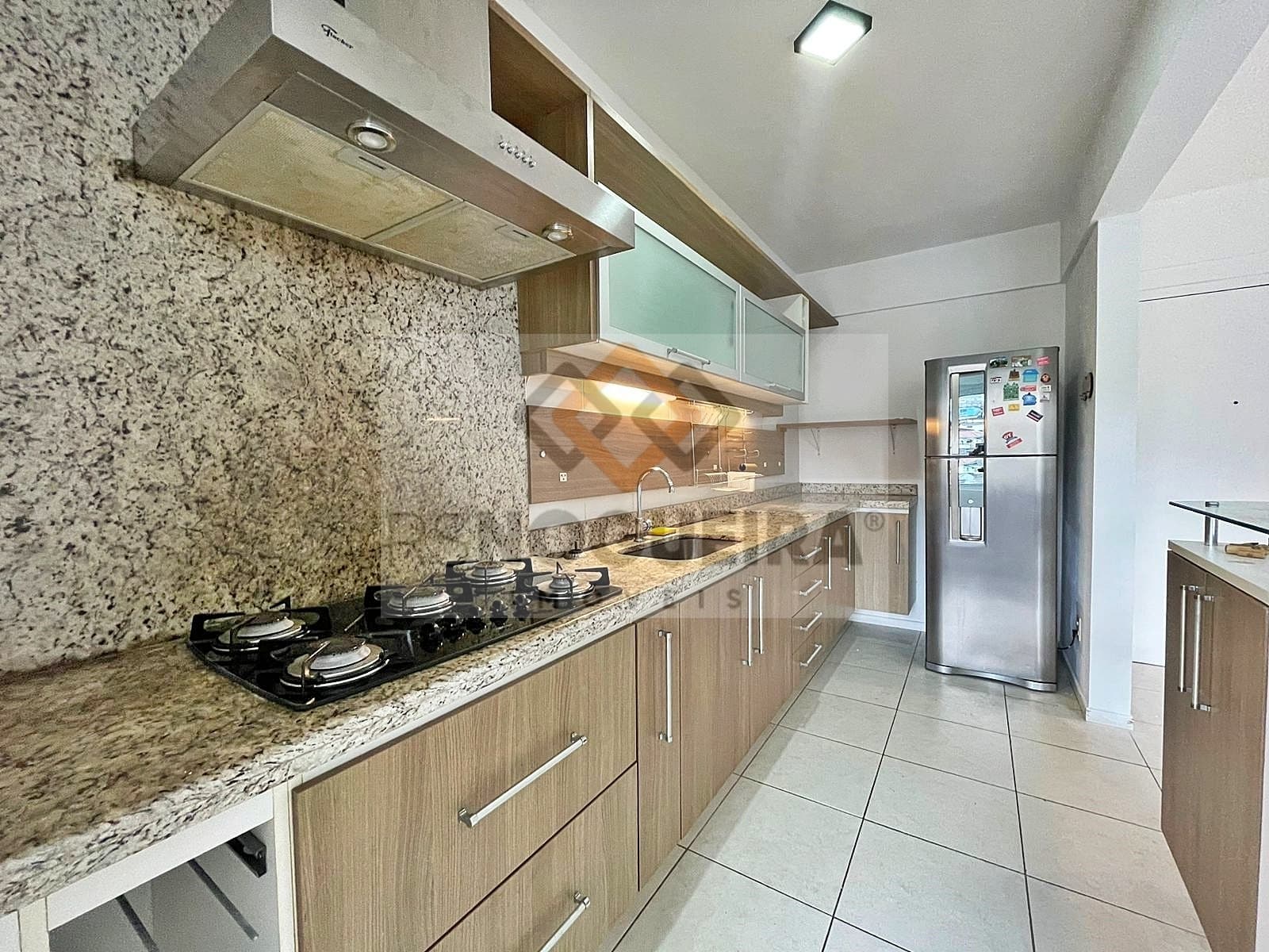 Apartamento a venda em Capoeiras, Florianópolis/SC