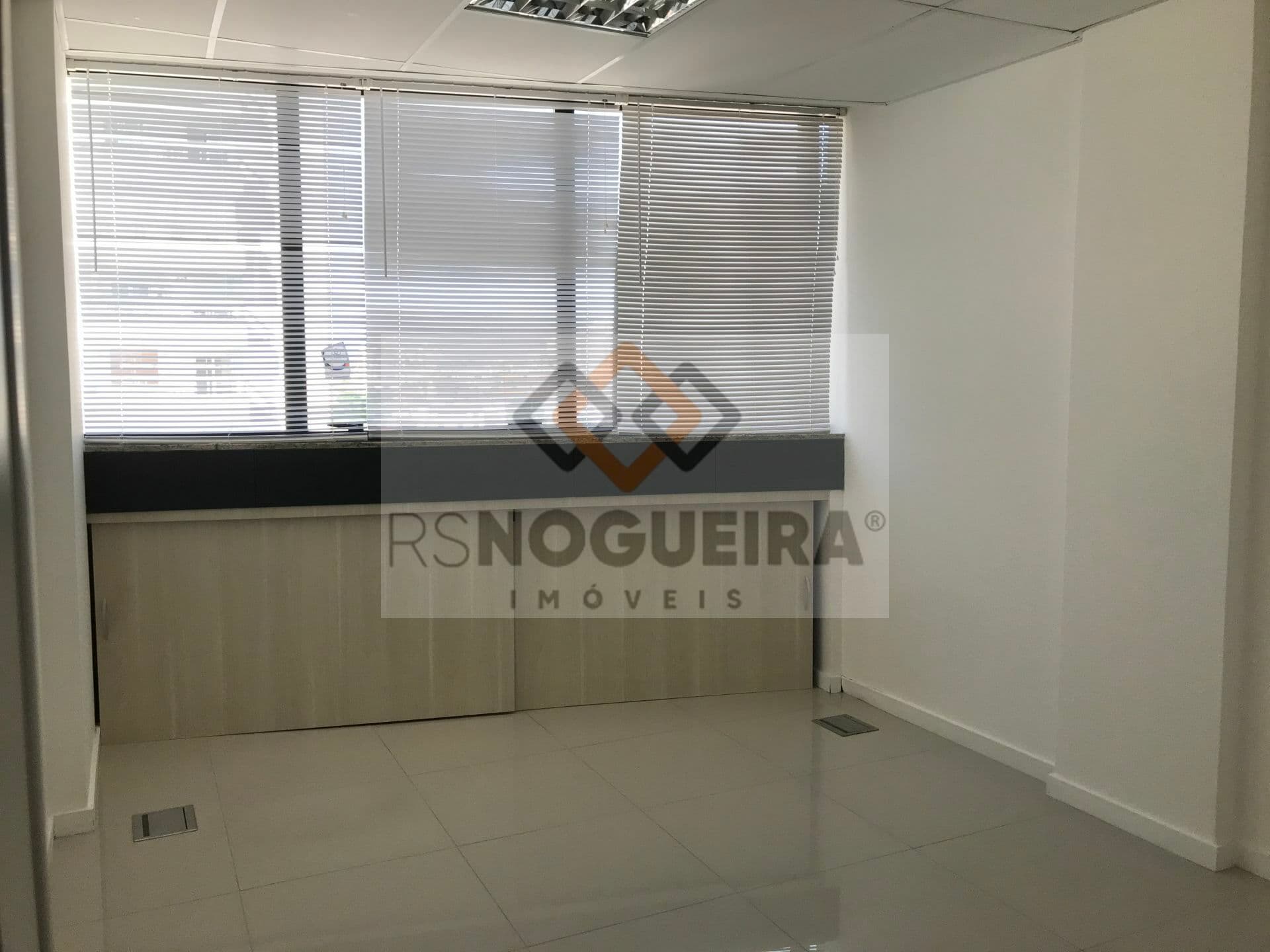 Sala Comercial em Estreito, Florianópolis/SC