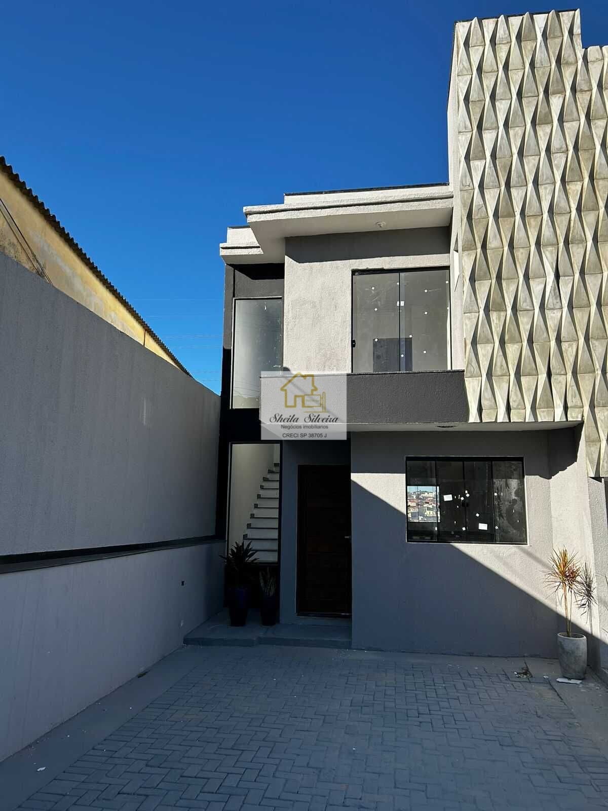 Sobrado com 3 dormitórios 4 vagas