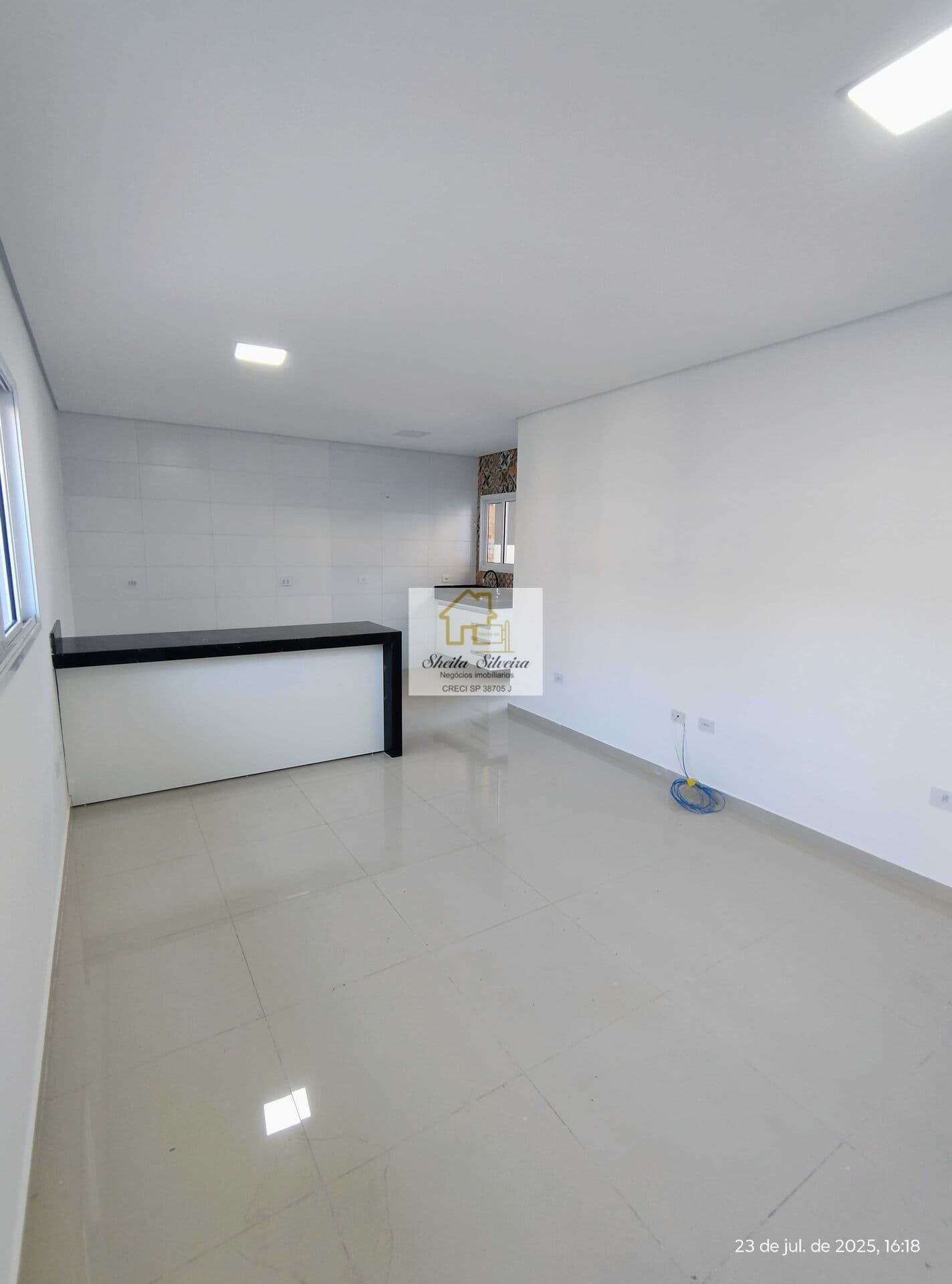 Casa em condomínio fechado, 3 quartos com suíte