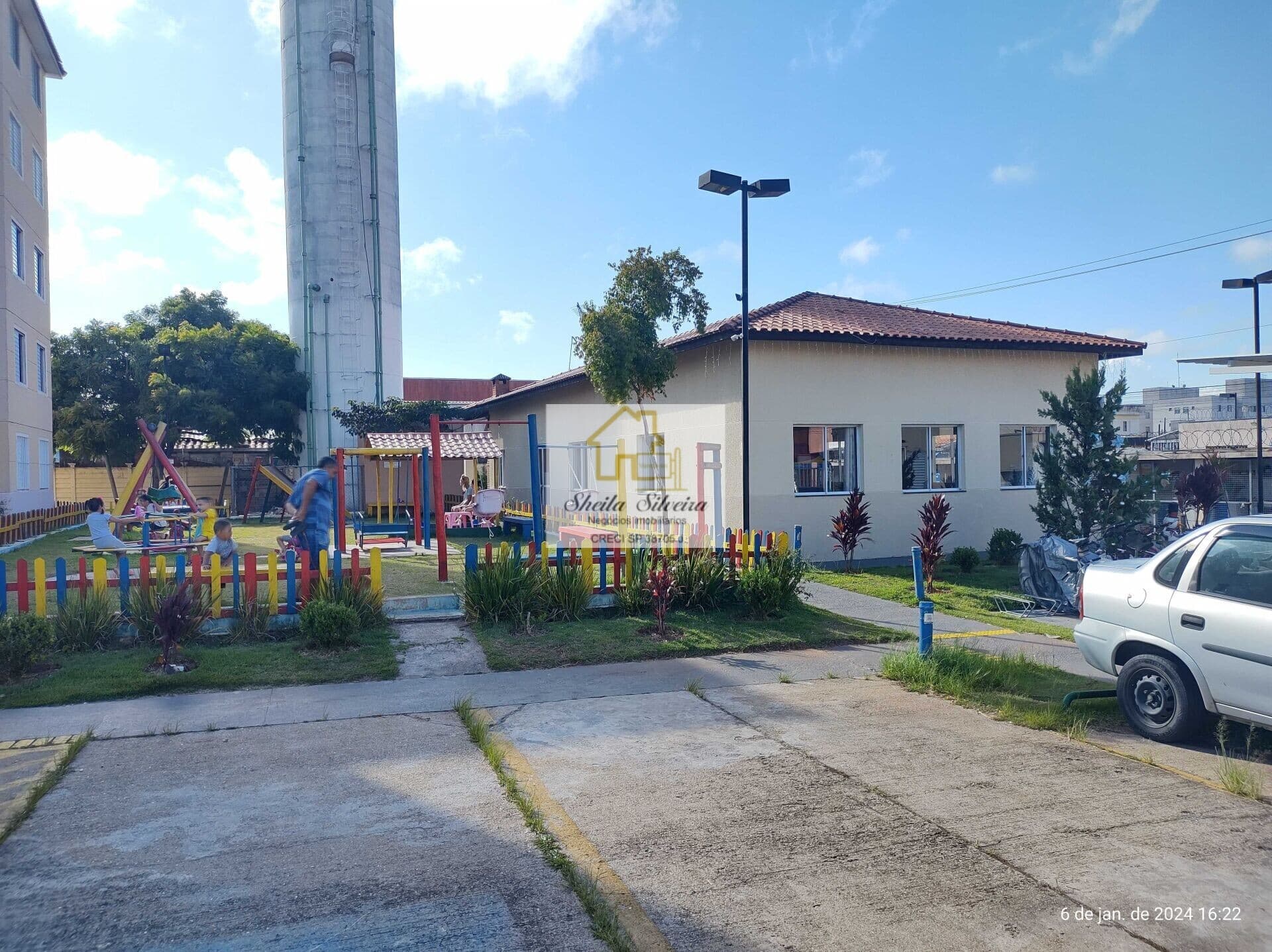 Ótimo apartamento no térreo com 2 quartos, sala cozinha e lavanderia