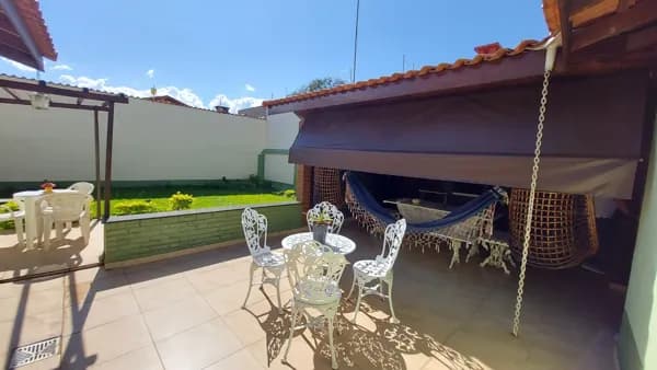Casa em Cruzeiro - Centro