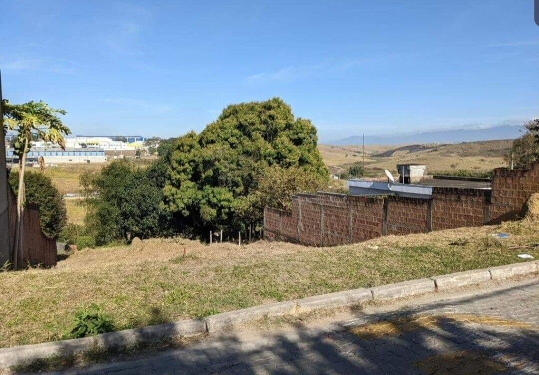 Lote/Terreno em Cruzeiro - Vila Pontilhão