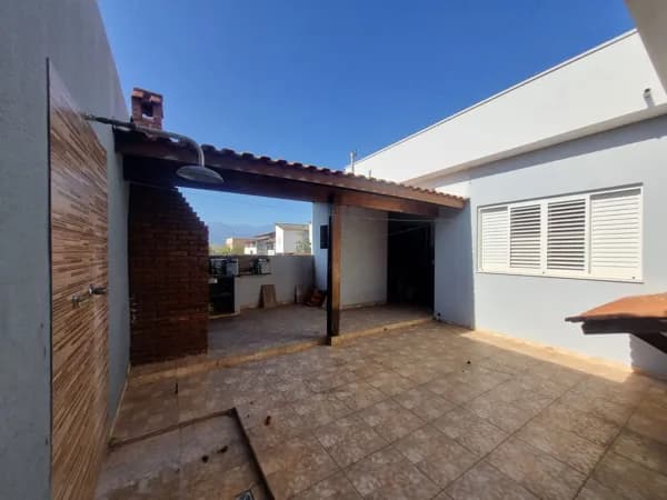 Casa em Cruzeiro - Vila Ana Rosa Novaes