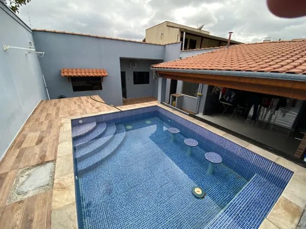 Casa em Cruzeiro - Vila Paulista