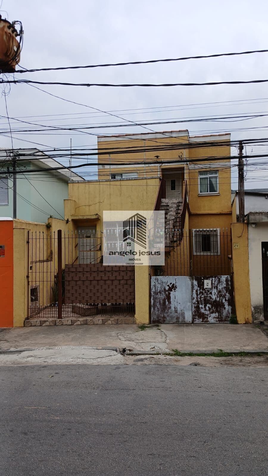 Casa Sobrado 210M², 06 Dormitórios, 04 Vagas.