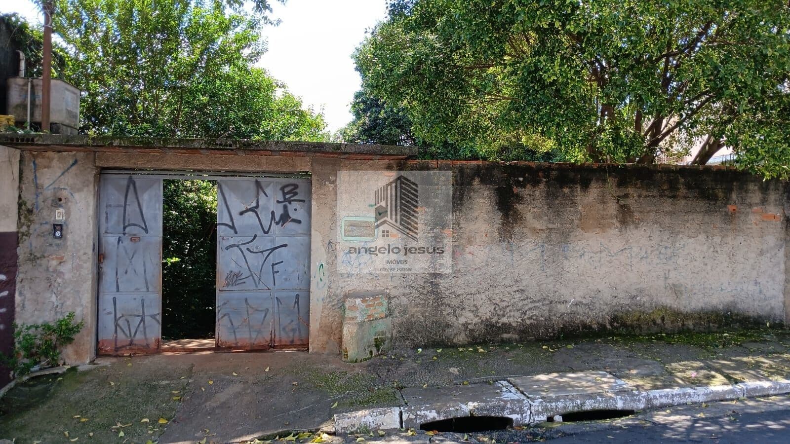 Terreno 480m².