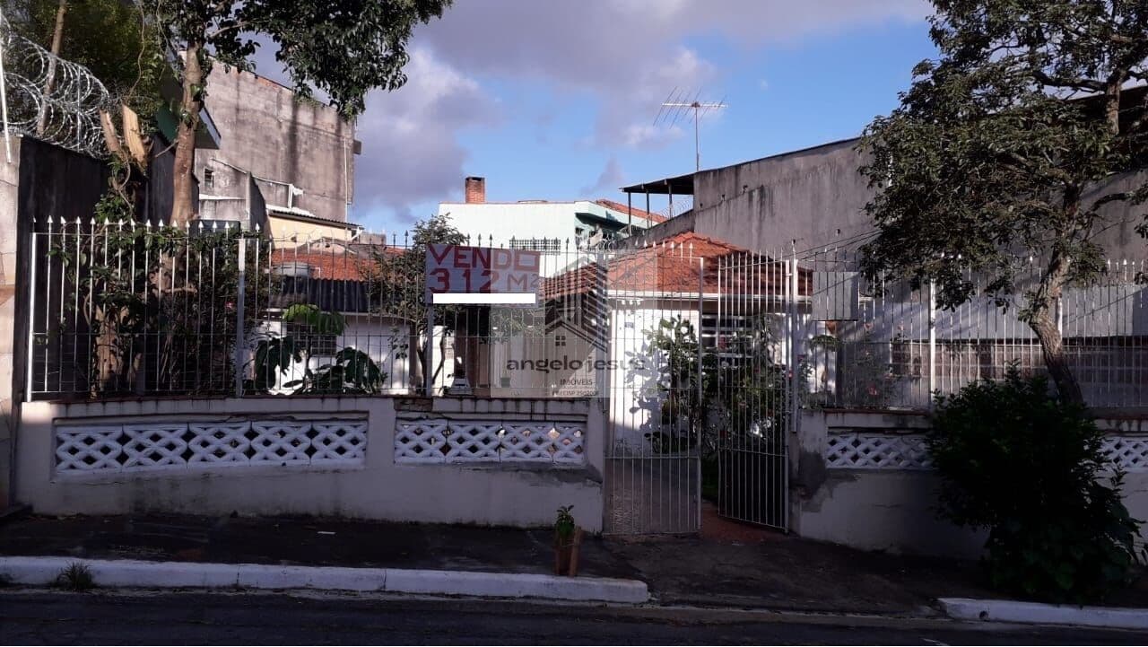 Casa Padrão 110m², 02 Dormitórios, 02 Vagas.