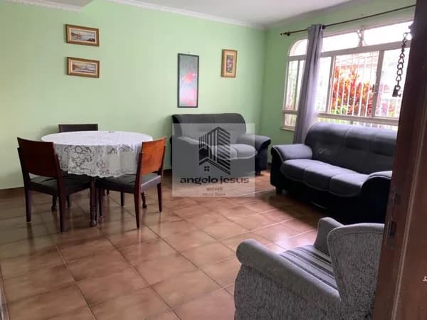 Sobrado Padrão 138m², 03 Dormitórios, 02 Vagas.