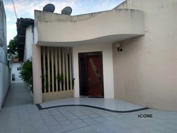 Casa-Terrea-para-Venda-em-Santa-Monica-Feira-de-Santana-BA