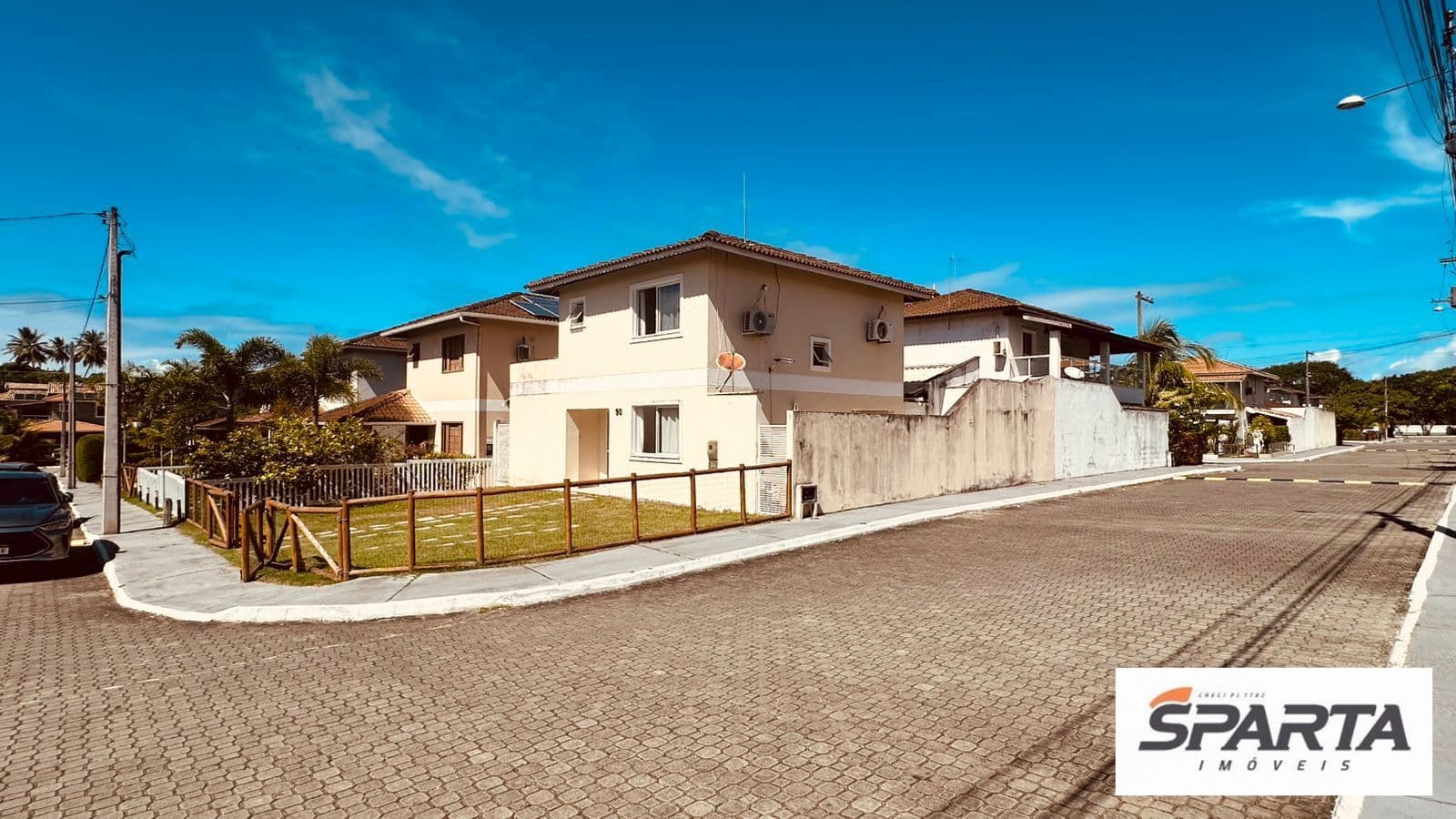 Sobrado em Camaçari - Abrantes