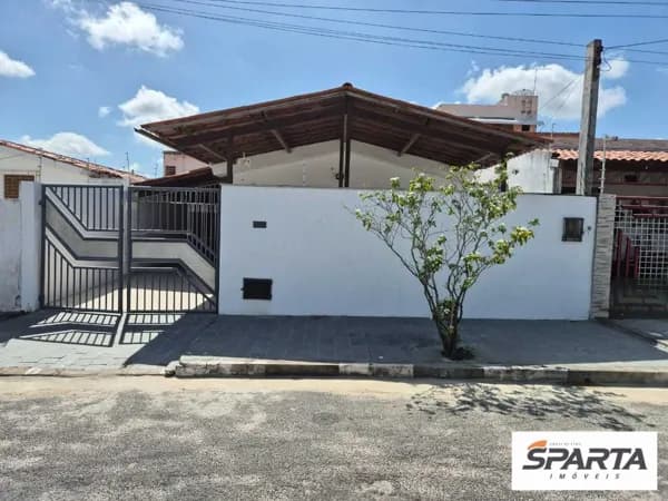 Casa em Feira de Santana - Queimadinha