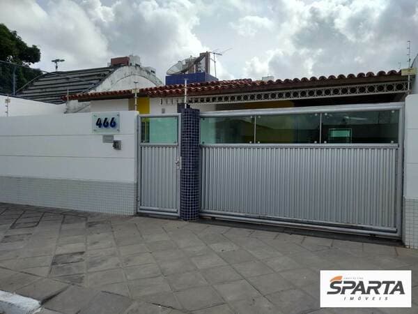 Casa em Feira de Santana - Santa Mônica
