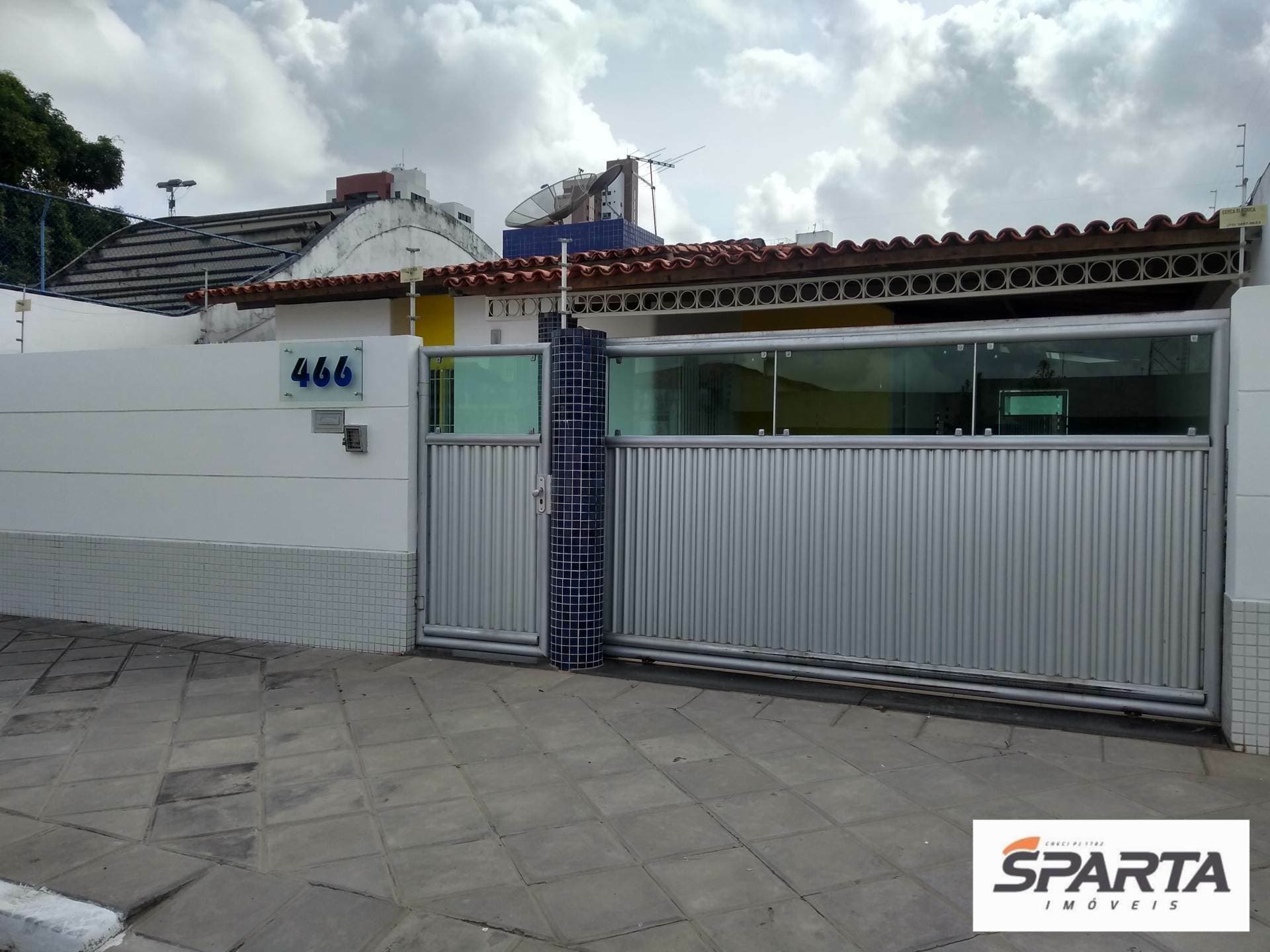 Casa em Feira de Santana - Santa Mônica