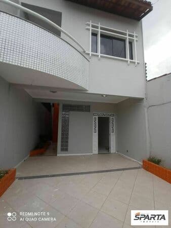 Casa Padrão à venda em Feira de Santana/BA
