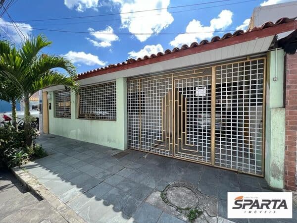 Casa em Feira de Santana - Santa Mônica