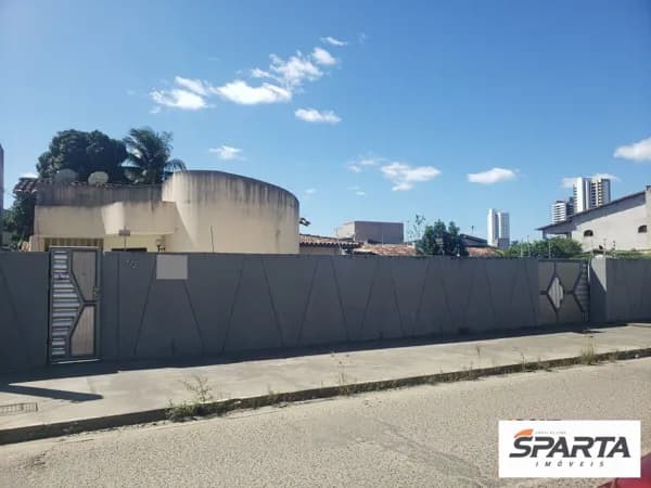 Casa-Padrao-para-Venda-em-Santa-Monica-Feira-de-Santana-BA