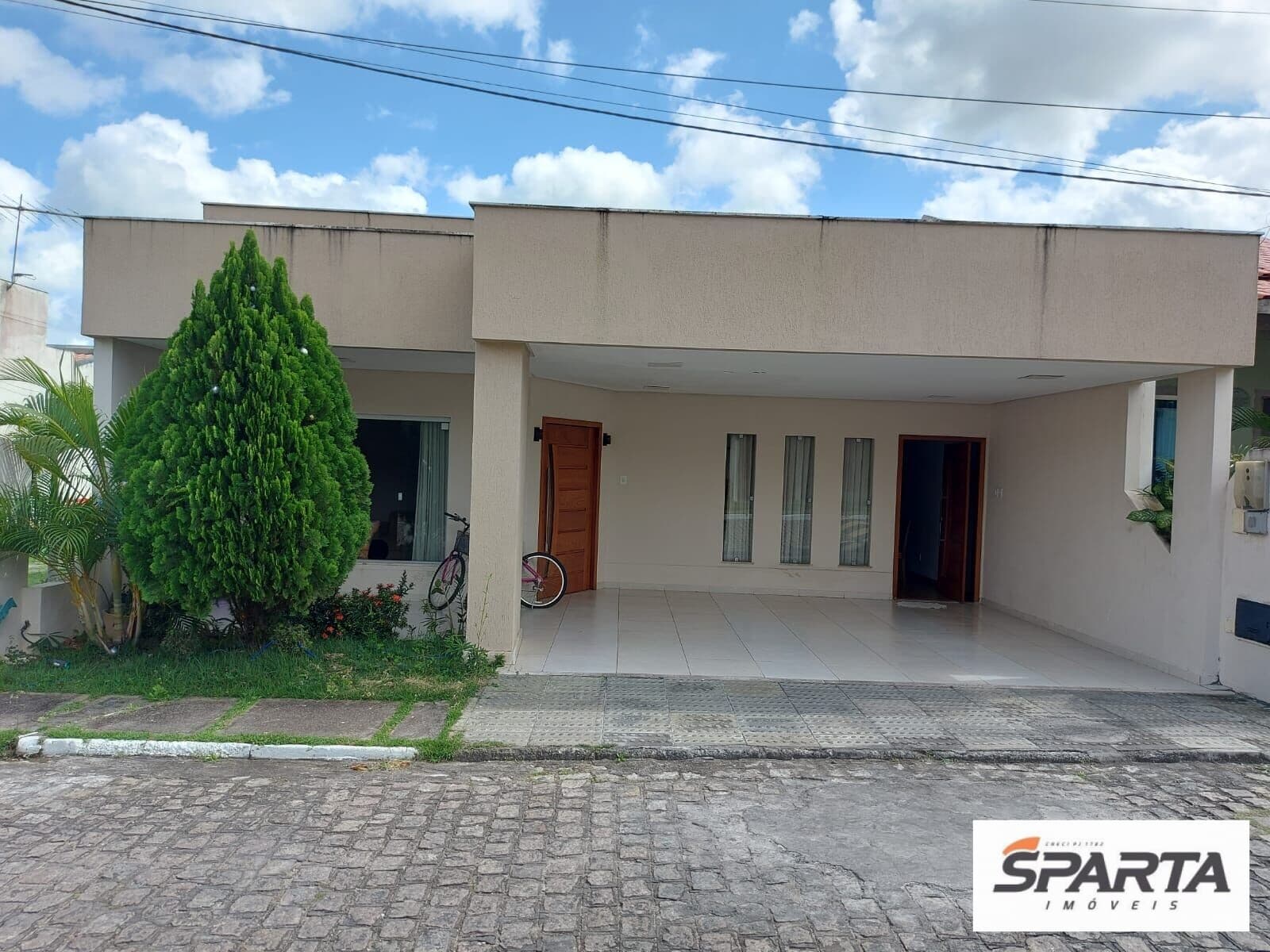 Casa de Condomínio em Feira de Santana - Pedra do Descanso
