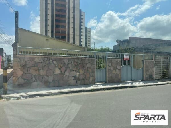 Casa em Feira de Santana - Ponto Central