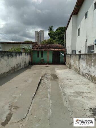 Casa Padrão - No centro da Santa Mônica
