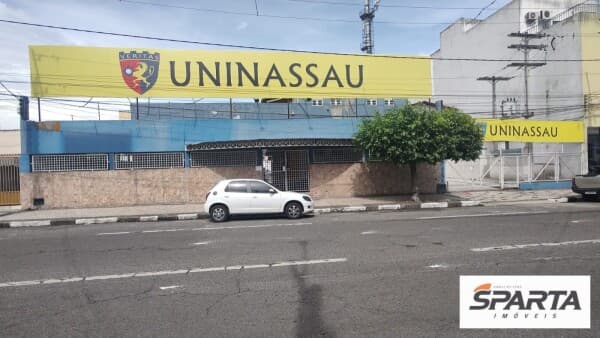 Prédio/Edifício Inteiro em Feira de Santana - Tanque da Nação