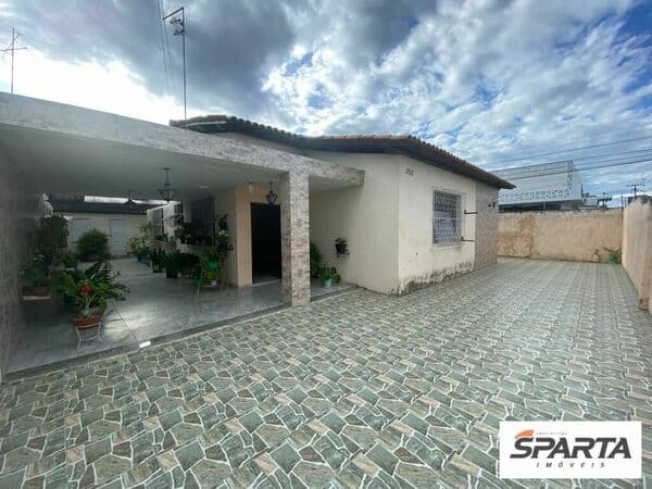 Casa em Feira de Santana - Capuchinhos