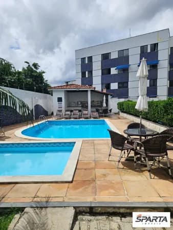 Apartamento com 2 suítes no Ponto Central