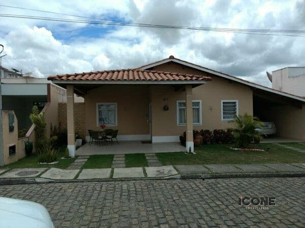 Casa-em-Condominio-para-Venda-em-Pedra-do-Descanso-Feira-de-Santana-BA