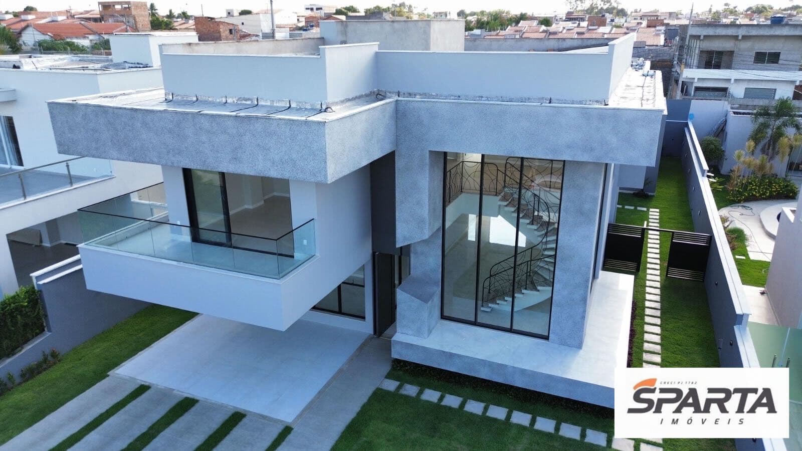 Casa em Feira de Santana - Papagaio