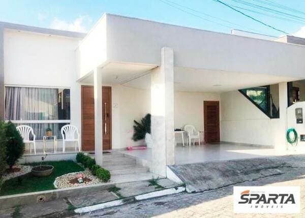 Casa de Condomínio em Feira de Santana - Vila Olimpia