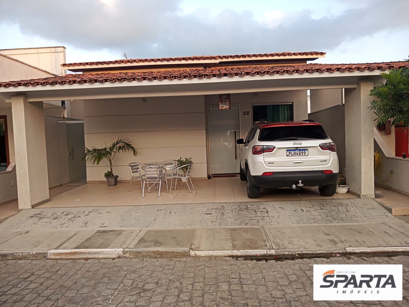 Casa de Condomínio em Feira de Santana - Mangabeira