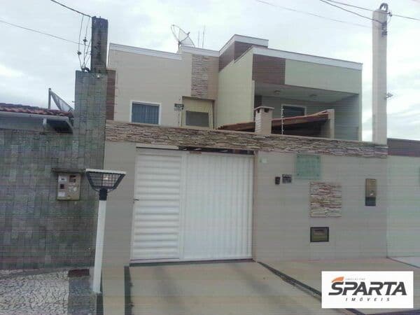 Casa em Feira de Santana - Cidade Nova