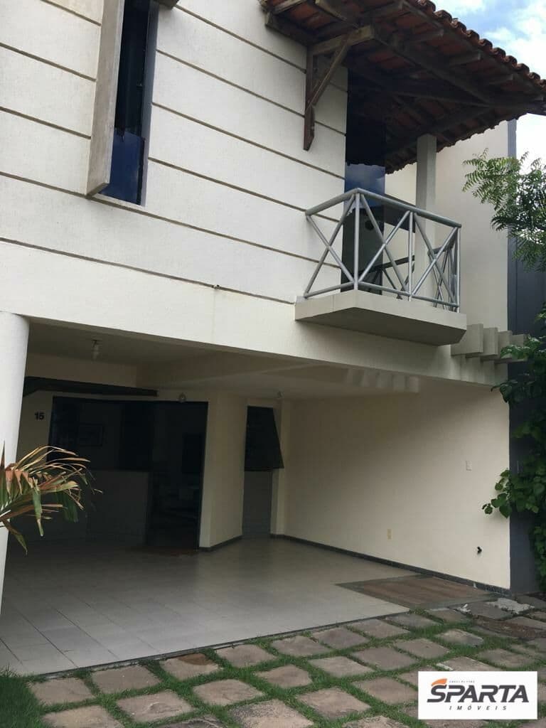 Casa de Condomínio em Feira de Santana - Santa Mônica