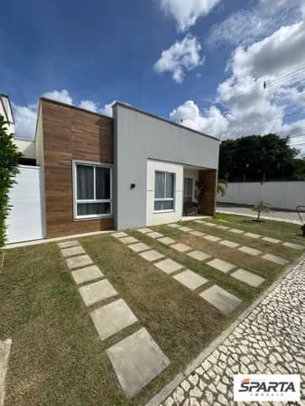 Casa de Condomínio em Feira de Santana - Sim